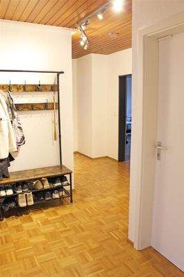 Freundlicher Eingangsbereich OG