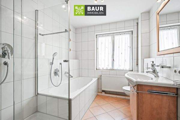 Bad-Dusche