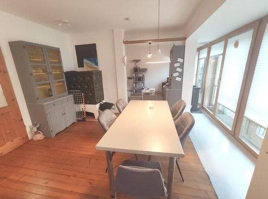 Wohn- /Esszimmer mit offener Küche Bild 5