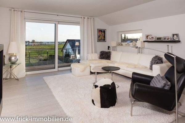 30-Wohnzimmer OG.JPG