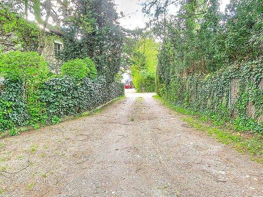 Zufahrt zum Grundstück 