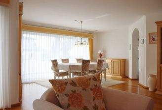 Essbereich 1 mit Balkonzugang