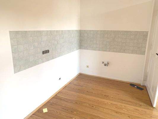 19E254B3-0EF8-429C-B2D1-098FEC