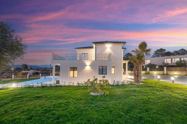 Exklusive Neubauvilla mit Aussicht zu verkaufen in Son Gual Mallorca BHHS-BAL-0778