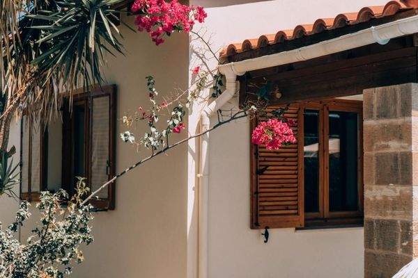 Kreta, Roumeli: Wunderschöne Villa auf dem Land