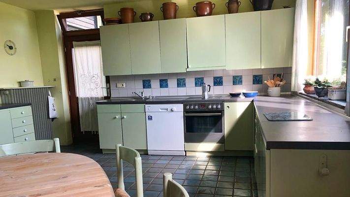 Küche mit Sitzbereich