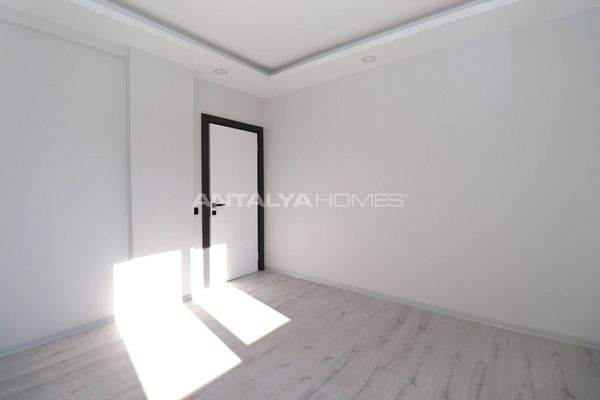 Duplex Apartment Near the Tram in Antalya Kepez