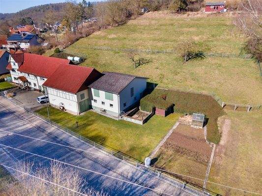 Anwesen mit Grundstück