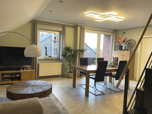 Wohn- Esszimmer
