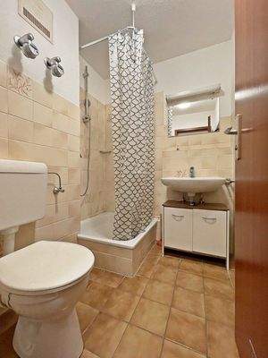 Bad - Weitwinkel.jpg