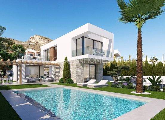 Sea View Villas with Pool and Terraces in Finestrat Alicante