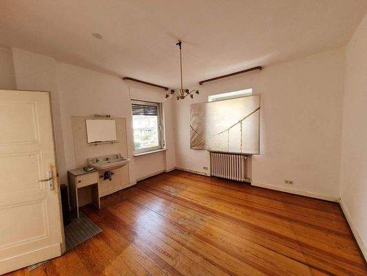 geräumiger Wohnraum