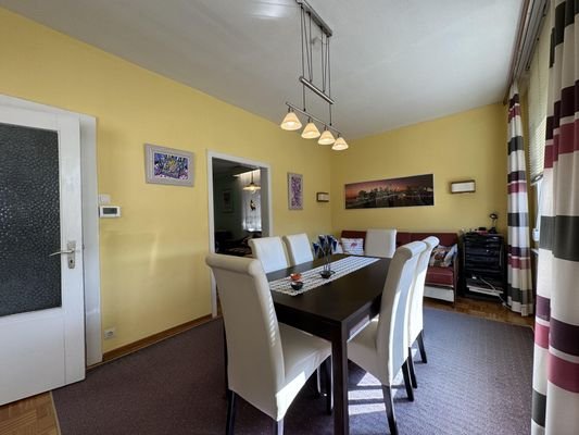Wohnzimmer  Essbereich