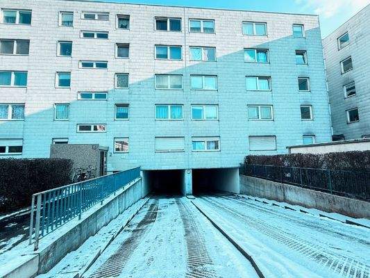 Zufahrt zur Tiefgarage