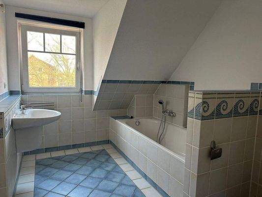 Tageslichtbad im I Dachgeschoss