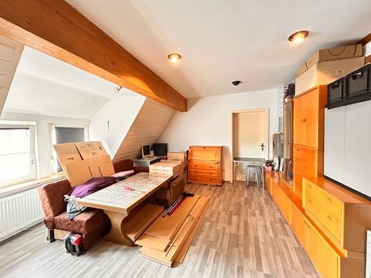 Wohnzimmer DG