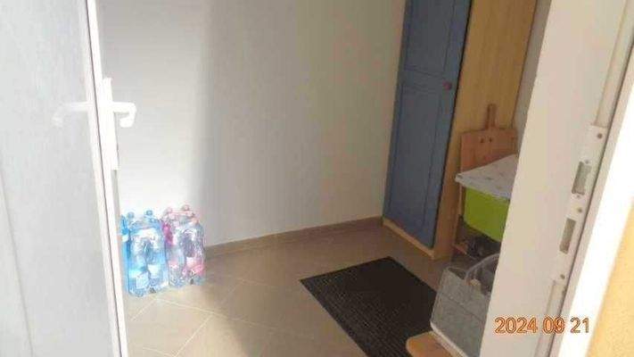 Speisekammer Zugang vom Wintergarten