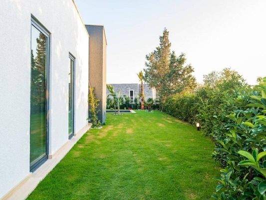 3-Bedroom Apartments with Private Gardens in Gümüşlük Bodrum