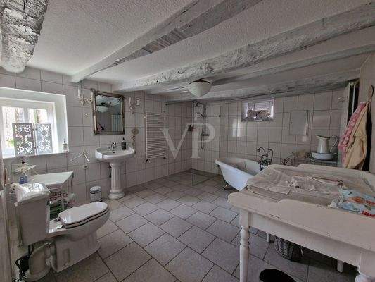 EG Badezimmer Hauptwohnhaus