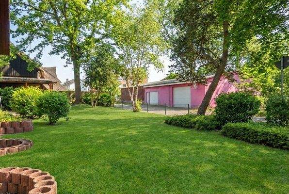 Grundstück (2)  (saisonale Anpassung durch KI)