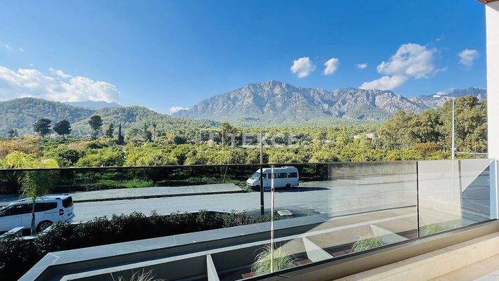 Luxury Villa with Mountain View Close to Sea in Antalya Kemer