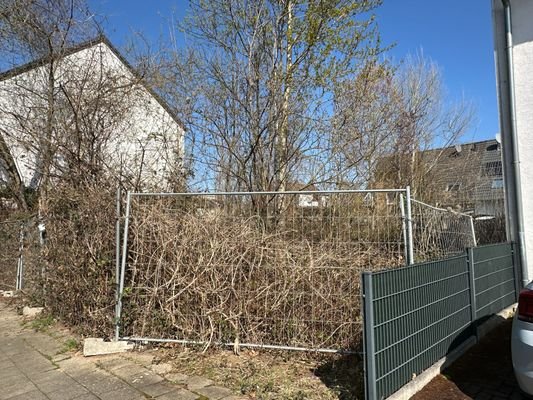 Grundstück
