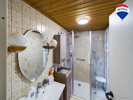 RE:MAX Immobilien DeLux Dusch-Bad