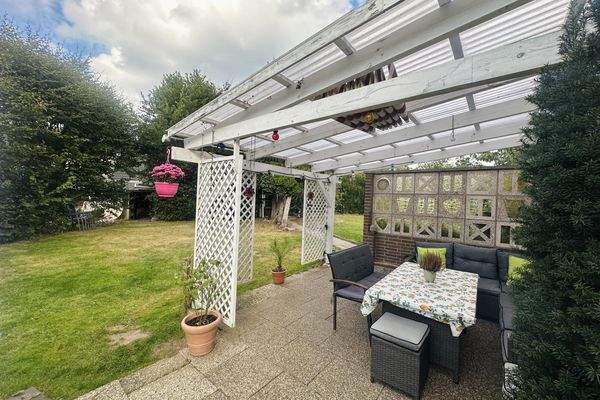 Überdachte Terrasse