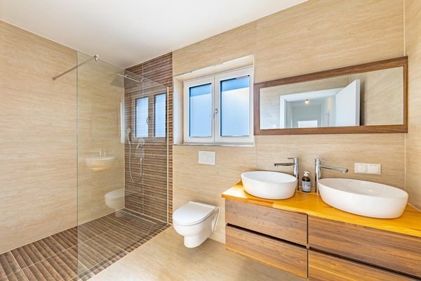 Badezimmer/Toilette
