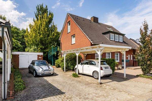 Garage und Carport