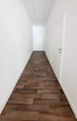 Flur (2)