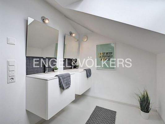 Zeitlose Eleganz im Kinder- oder Gästebad