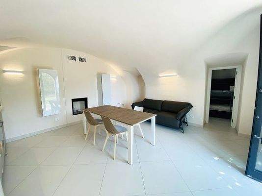 6988pi_09_Villa_Rustiko_Anwesen_Immobilienkauf_Gar