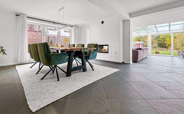 Soutterain-Ess-Wohnzimmer