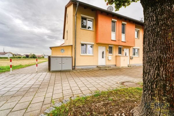 Reihenneckhaus  mit freier Sicht