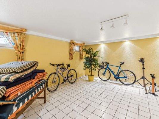 Zimmer Kellergeschoss