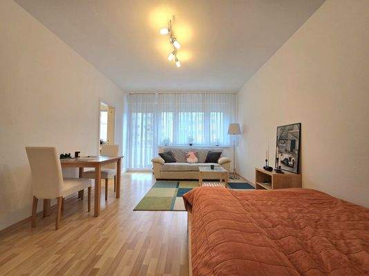 Wohn- und Schlafzimmer