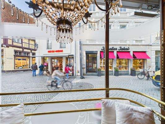 CAM05560G0-PR0026-STILL018