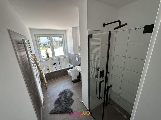 Beispielbild Musterwohnung: Badezimmer