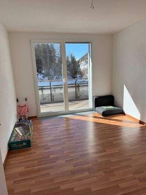 Gästezimmer mit Zugang auf den Balkon