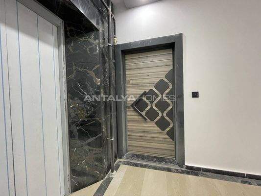 New Build Apartment with High Rental Income Potential in Antalya