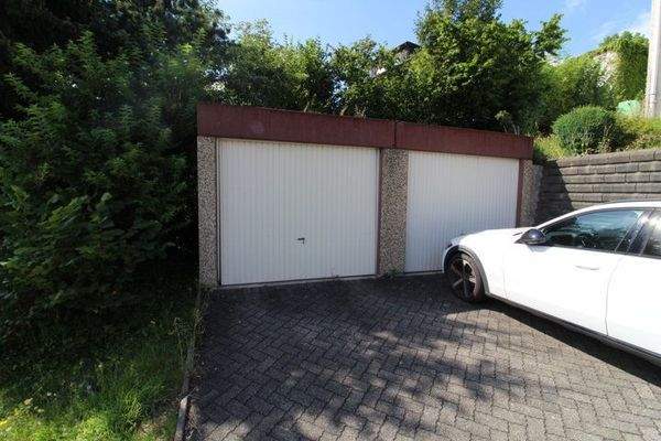 Garage rechts