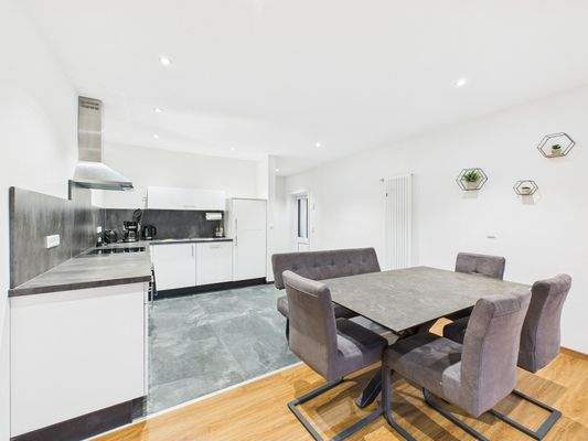 Beispielwohnung Küche mit Essbereich 