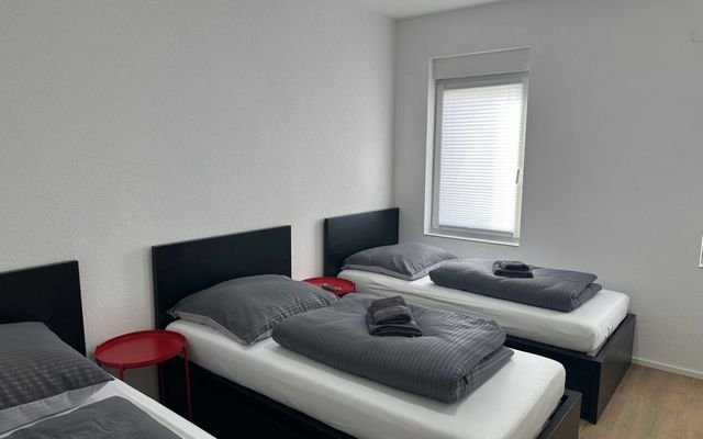 WG Zimmer Stuttgart Obertürkheim Zimmer 2 bei urbanbnb  1.jpeg