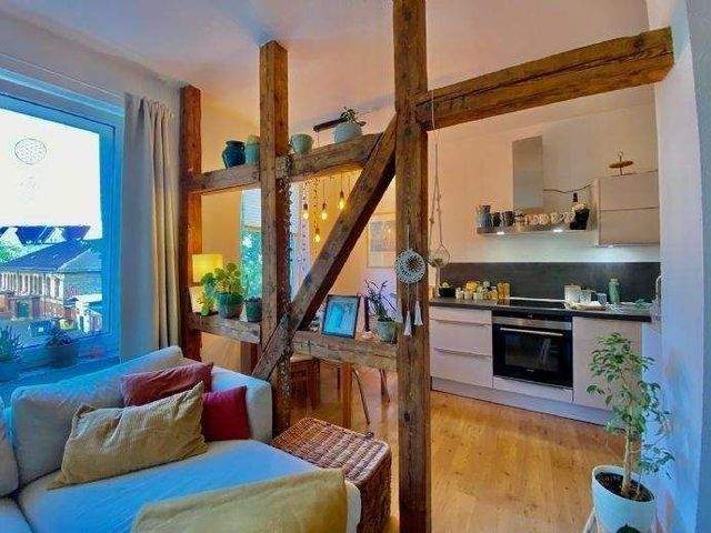 Sonnige Aussichten im Herzen der City: Ihr neues Zuhause mit Balkon und Charme - Photo 3