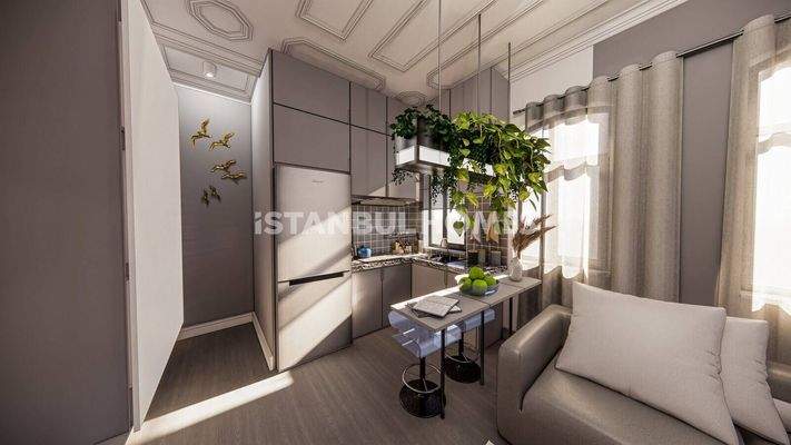 3-Storey Corner Building in Istanbul Fatih with a Store