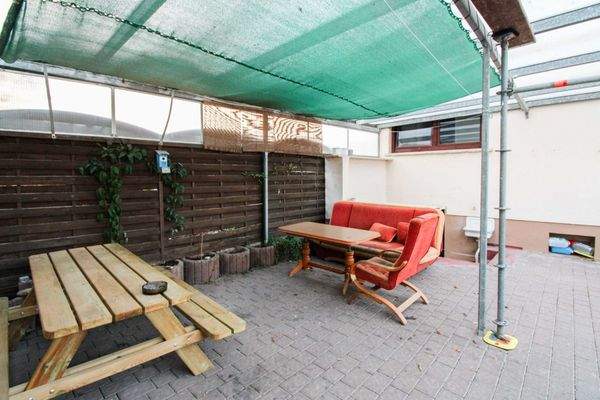 Überdachter Innenhof