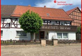 Hausansicht vorne