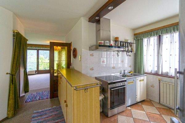 Küche Richtung Wohnzimmer