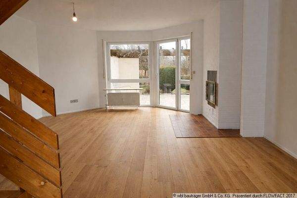 Wohn-Essbereich (Boden KI bearbeitet)